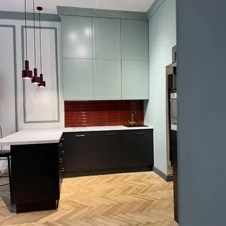 Elizabeth Apartment